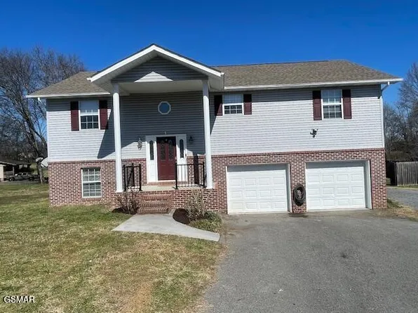 1703 N Ridge Ct, Sevierville, TN 37862