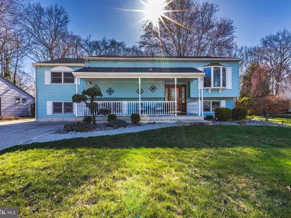 1406 Saint Matthews Dr, Westville, NJ 08093