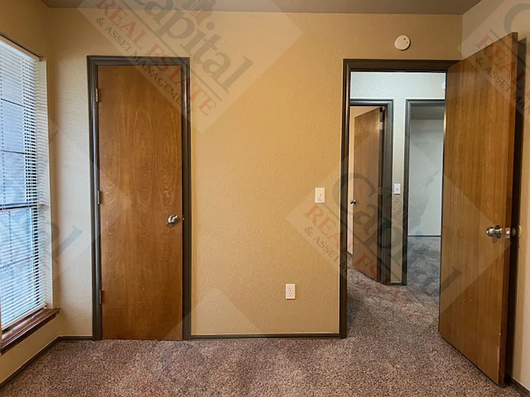 9225 Stonegate — Photo 13