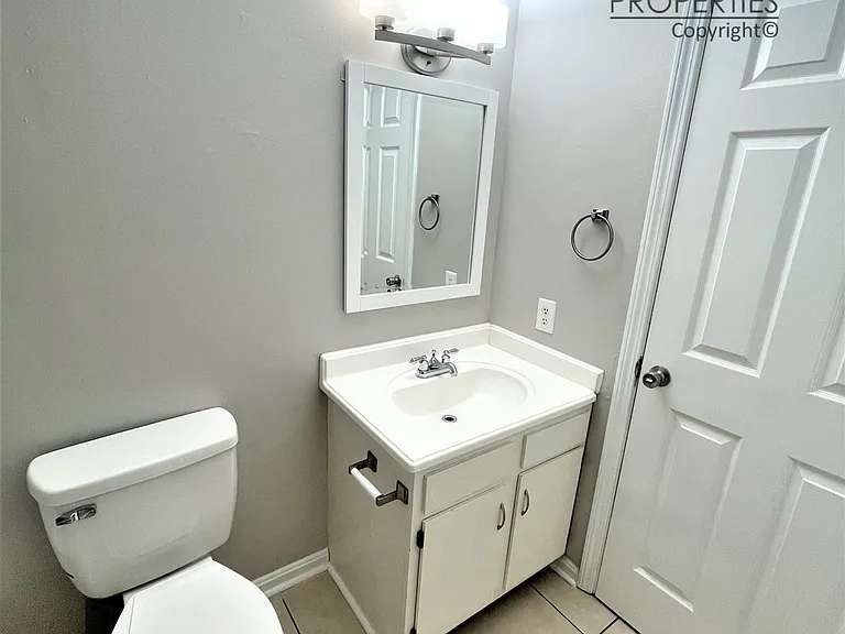 1488 Deer Lake Cir — Photo 10