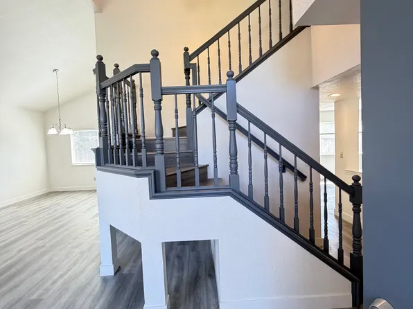 6010 Marsh Hawk Ct, Elk Grove, CA 95758