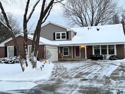 1574 Apache Dr, Naperville, IL, 60563