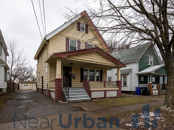 2nd image of 3198 Montclair Ave
