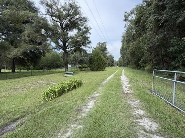 4760A NW 55th Ave, Bell, FL 32619