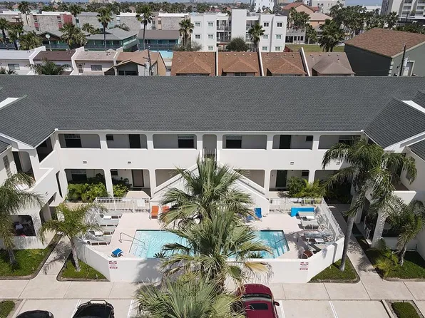 124 E Bahama St #8, South Padre Island, TX 78597