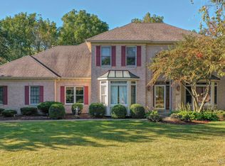 603 Mockingbird Ct, Saint Charles, IL 60175