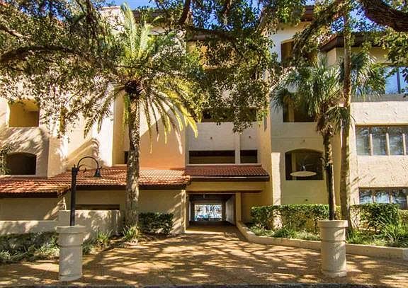 2nd image of 3106 Harbor Dr #106