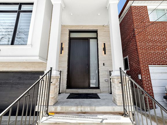 2nd image of 68 Lynnhaven Rd