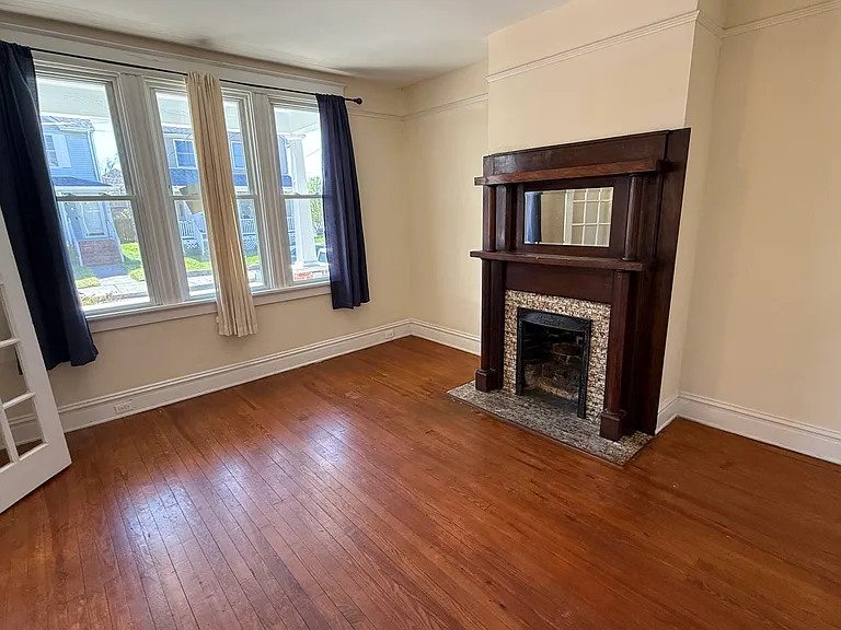 1729 Porter St #A — Photo 8