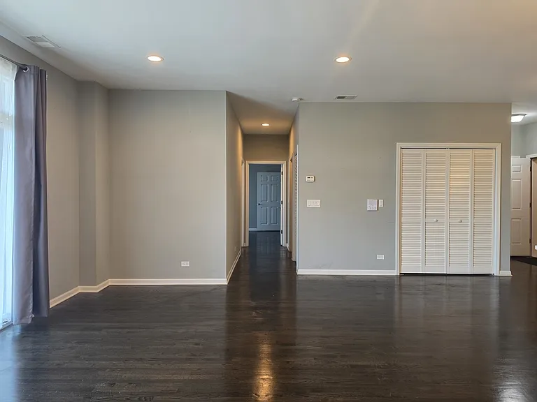 2910 S Archer Ave #3A — Photo 13