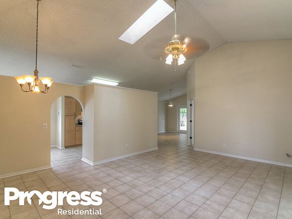 3rd image of 1330 Carpenter Branch Ct