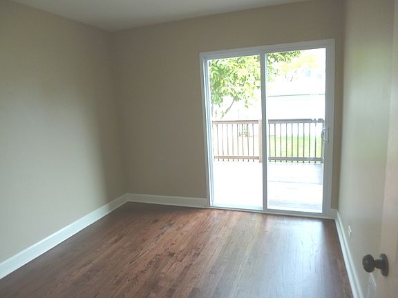 3rd image of 3717 N Pittsburgh Ave