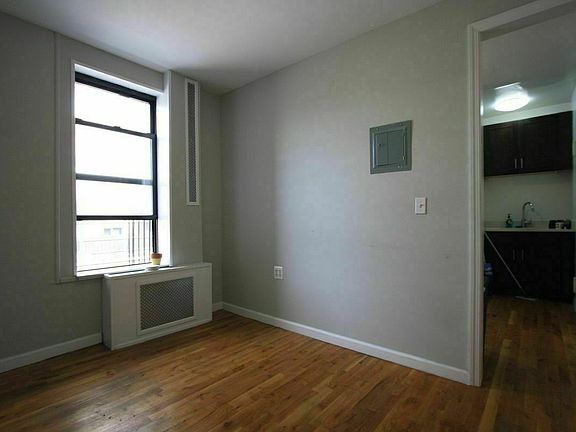 3rd image of 647 4th Ave APT 14