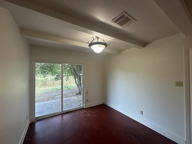 209 Schirra Pl — Photo 1