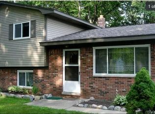 2485 Horace St, West Bloomfield, MI