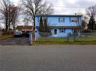2 W Warren St, Iselin, NJ 08830