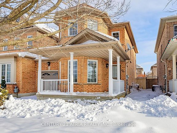 3rd image of 68 Walkview Cres