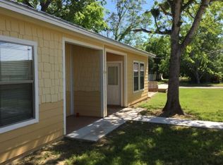 259 E 7th St #3, Somerville, TX 77879