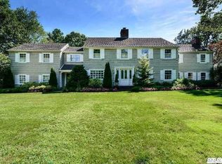 64 Elderfields Rd, Manhasset, NY 11030