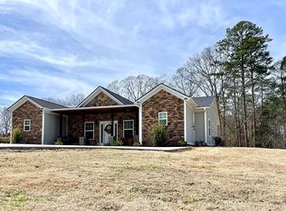 322 Old Shirley Rd, Central, SC 29630