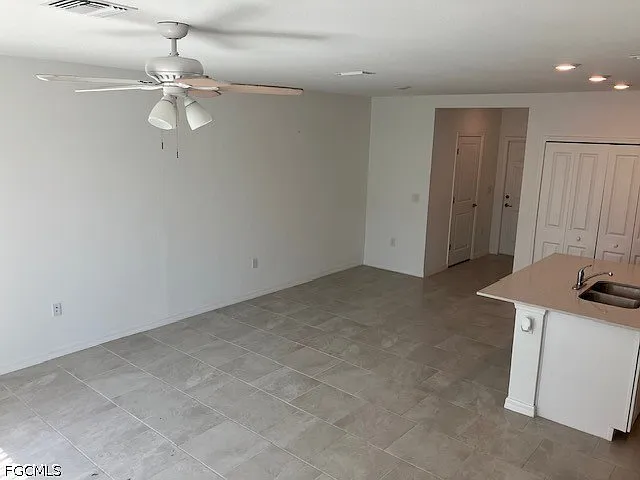 3 bed, 2.5 bath, 1378 sqft, $1,850 — Photo 4