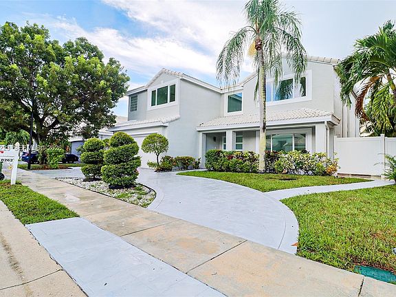 2nd image of 10262 SW 9th Ln