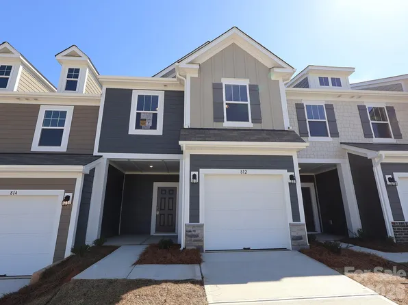 812 Earhart St NW, Concord, NC 28027