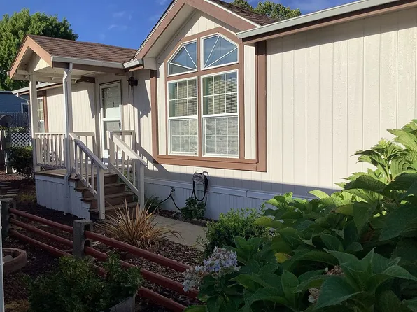 1553 Willow Ln, Grants Pass, OR 97527