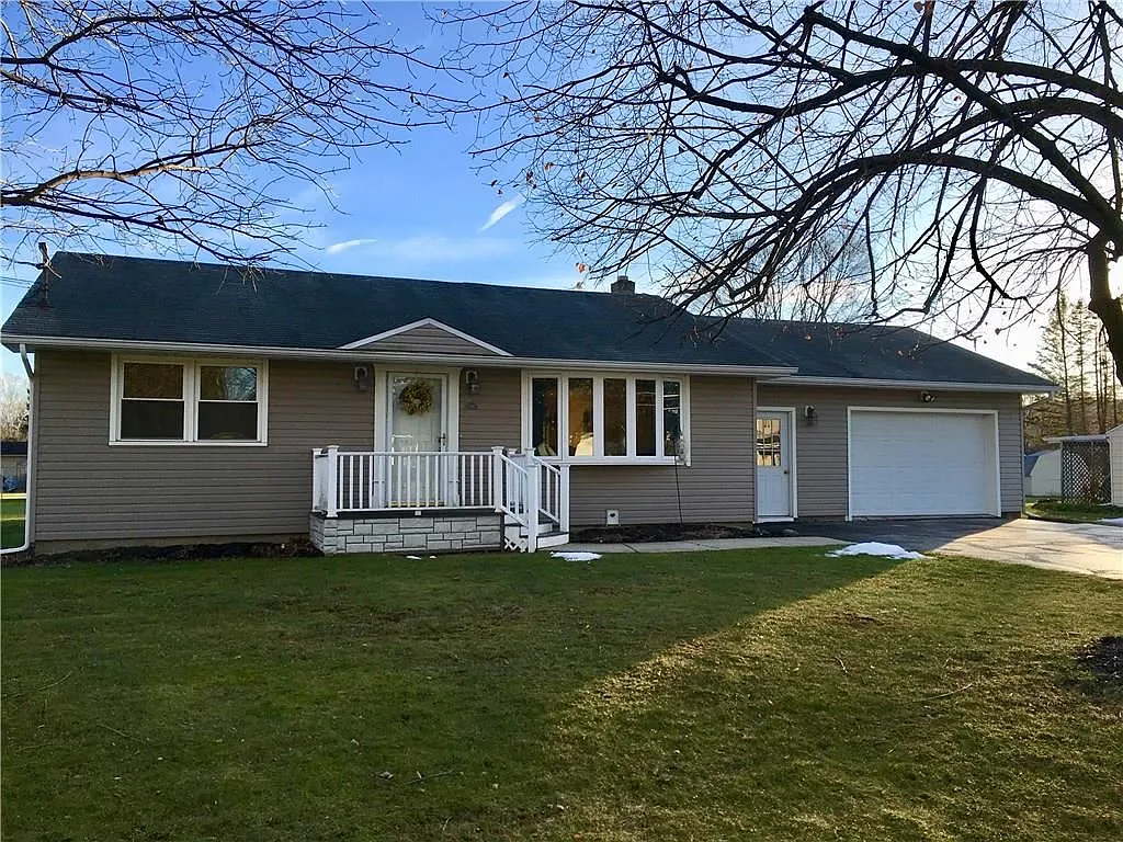 3397 Maple Ave photo 1