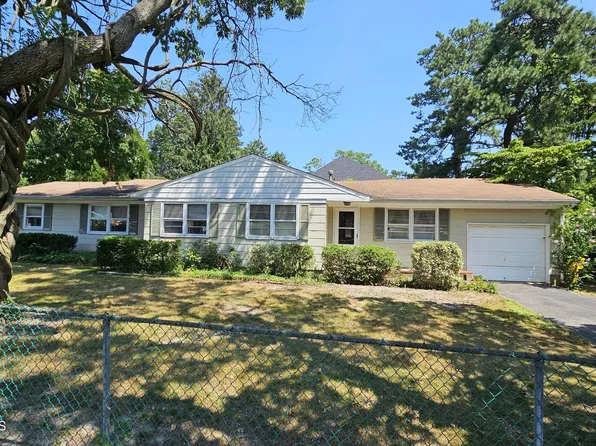 133 Yale Drive, Lakewood, NJ 08701
