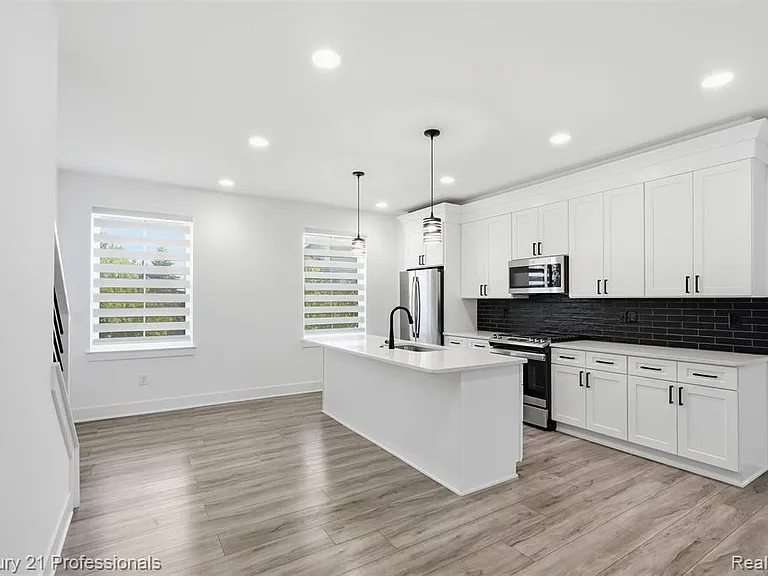 2917 Summers Pl — Photo 13