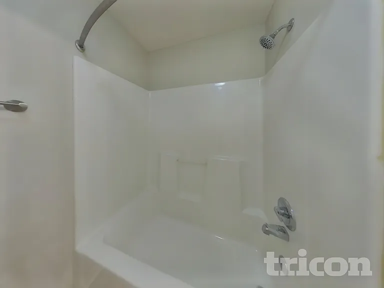 725 N Alder St — Photo 15