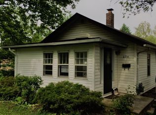 604 N Edwin St, Champaign, IL 61821