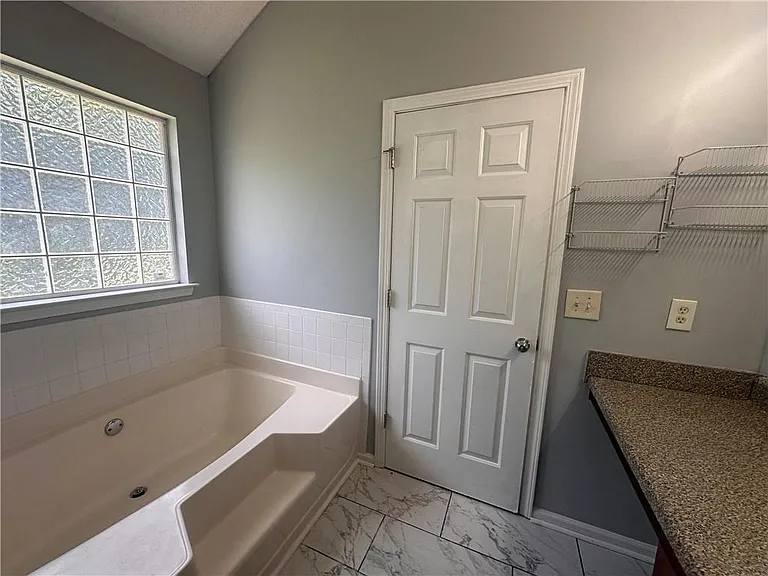4935 Notting Glen Ln — Photo 25