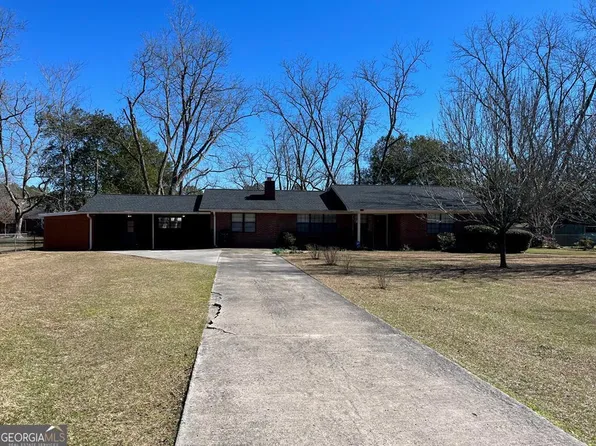 124 Rabun Ave, Reidsville, GA 30453