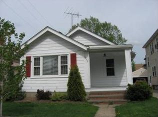 2033 Warren Rd, Lakewood, OH 44107