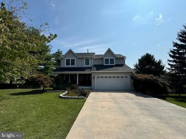614 Fair Meadows Blvd, Hagerstown, MD 21740