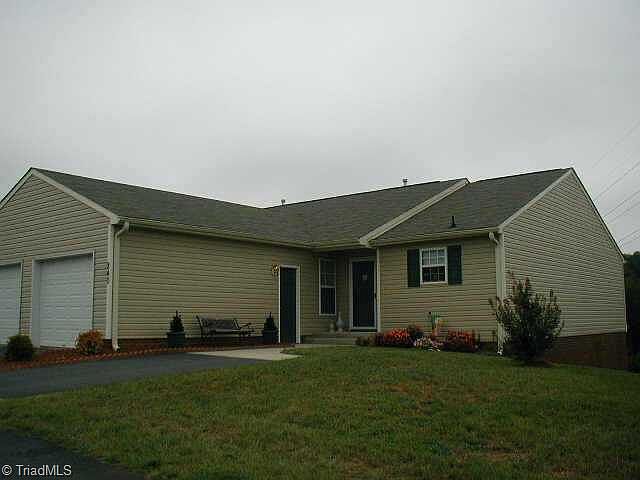 1st image of 240 Troonsway Cir