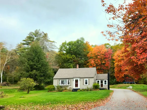 324 Center Street, Wolfeboro, NH 03894