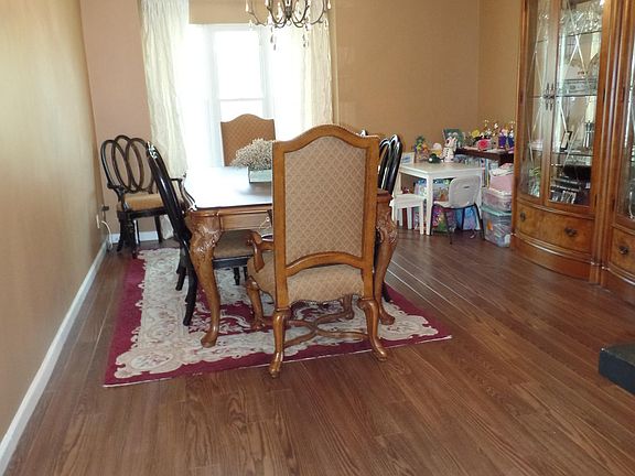 3rd image of 6 Delmar Ave APT H