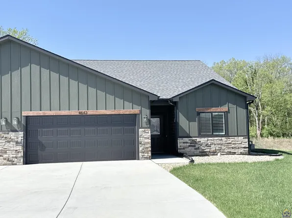 4642 Pierce Dr, Manhattan, KS 66502