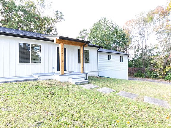 4th image of 1700 Forest Ridge Cir SW