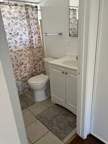 2909 El Camino Real Photo 1