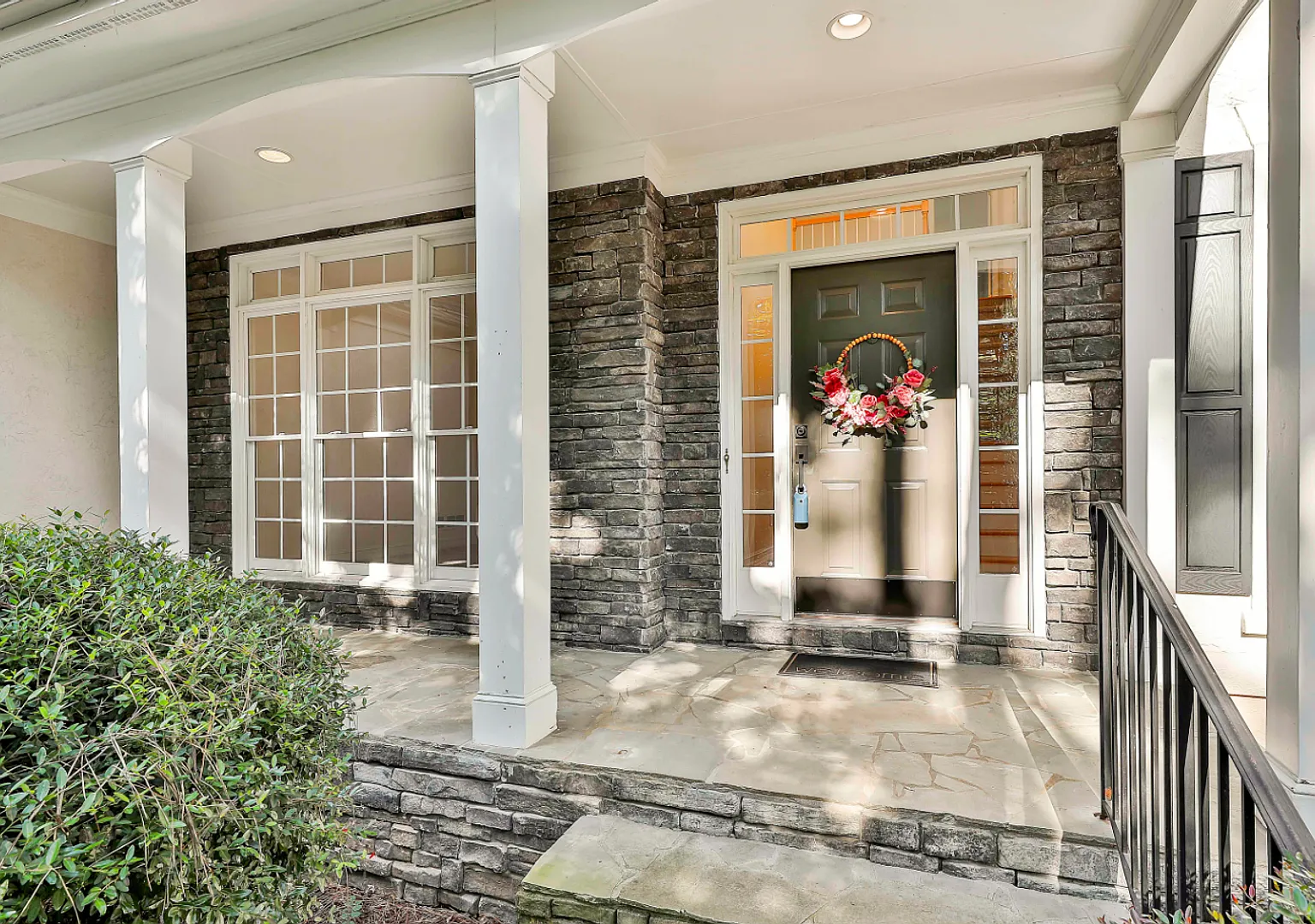 4 Bedroom 3.5 Bath Updated Peachtree City Home-1202 Loxley Cr — Photo 4