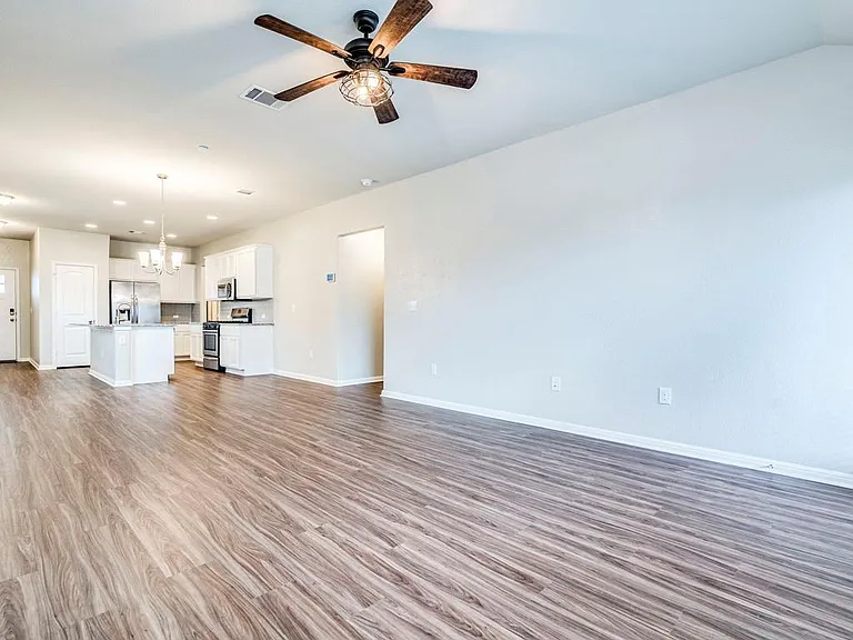 448 Dubina Ave — Photo 13