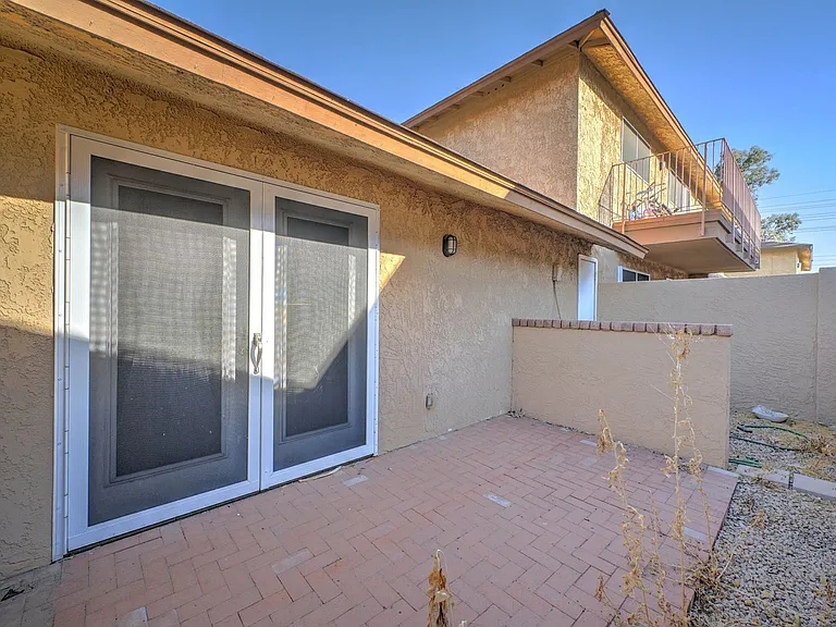 3301 W Loma Ln #1 — Photo 20