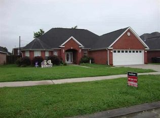 5211 Kent Ave, Groves, TX 77619