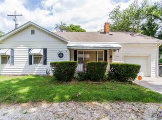 3206 SW 10th Ave, Topeka, KS 66606