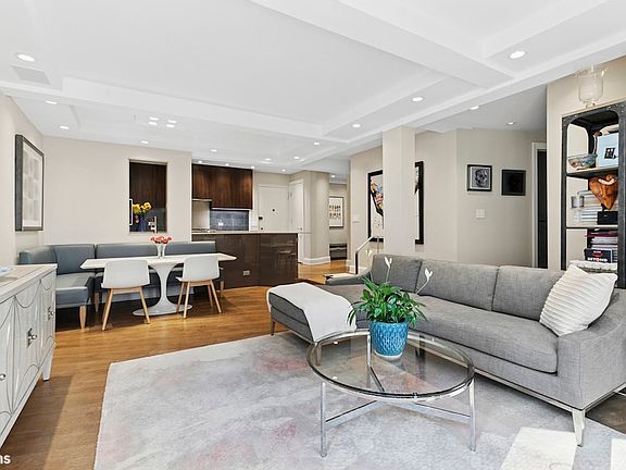 3rd image of 333 W 57th St Unit 612/614