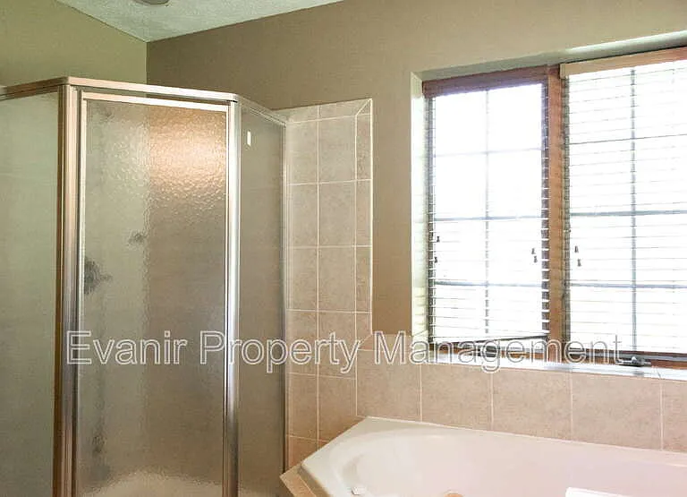 113 Brittany Ln — Photo 21